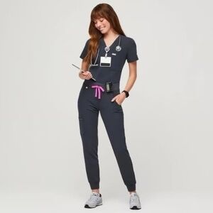 FIGS Slim Catarina Top